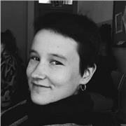 Clases de lengua castellana y literatura / Estudiante universitaria